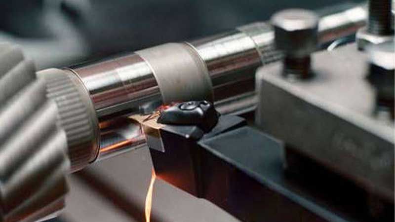 五金行业痛点破解：挥发性冲压油的清洁与保护之道